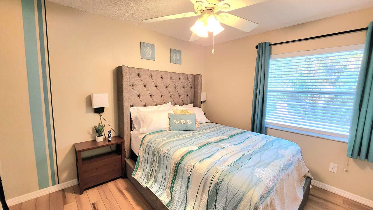 Photo of Bedroom in Florida Shores
