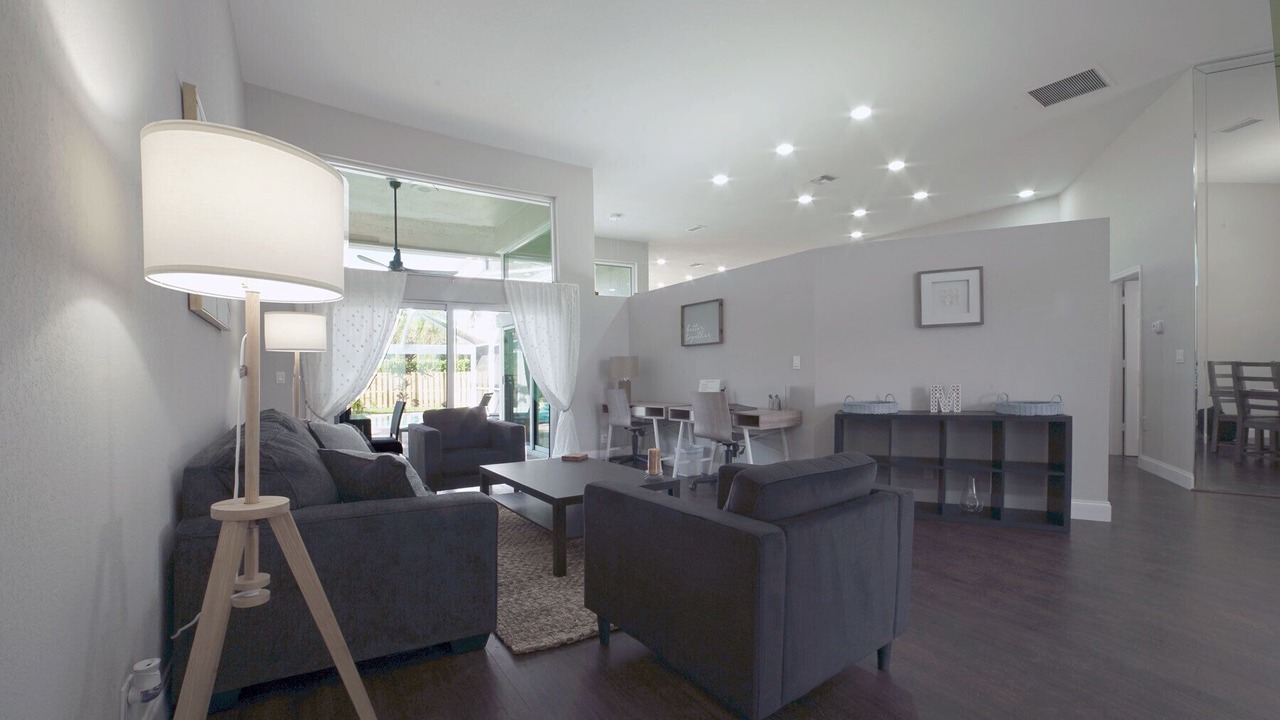 Photo of Livingroom in Coral Springs