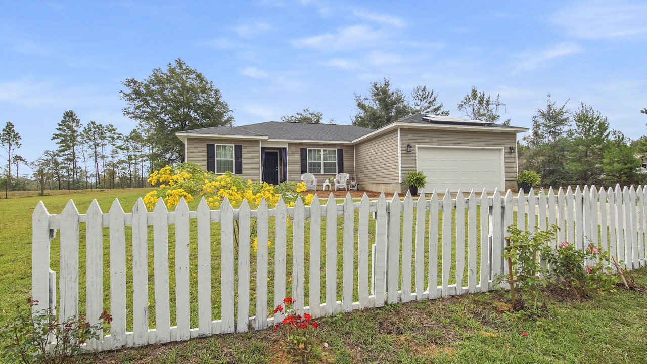 Photo of Outdoor in De Funiak Springs