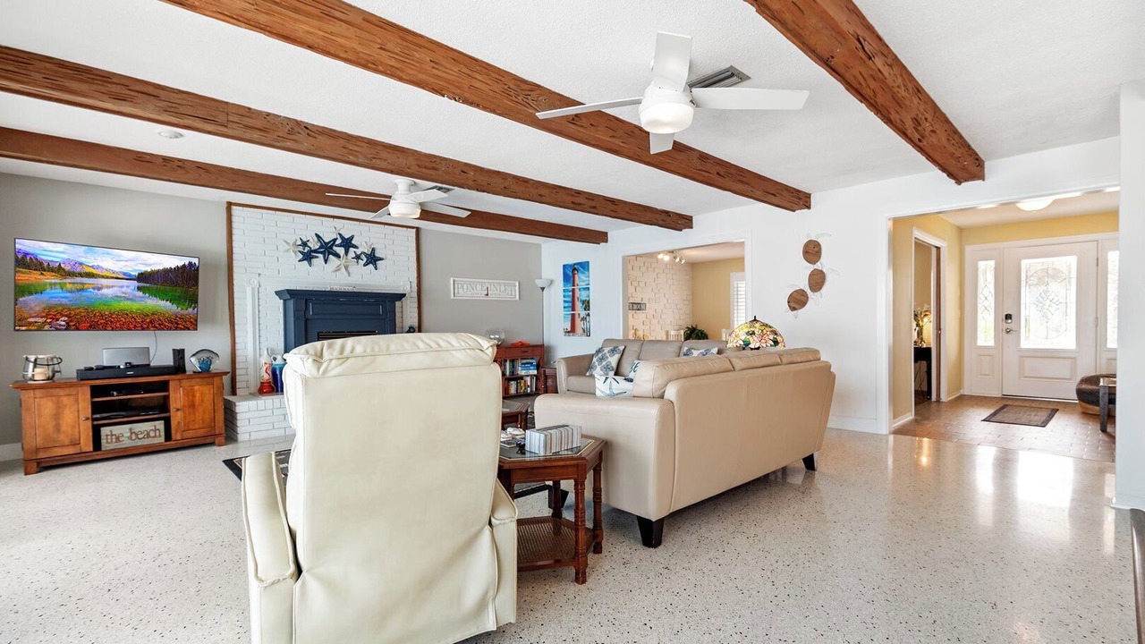 Photo of Livingroom in Ponce Inlet