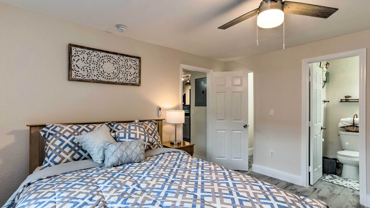 Photo of Bedroom in Riviera Beach