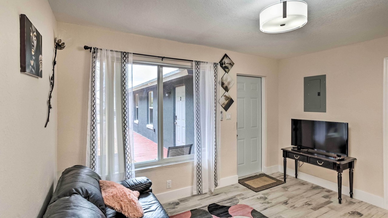 Photo of Livingroom in Riviera Beach