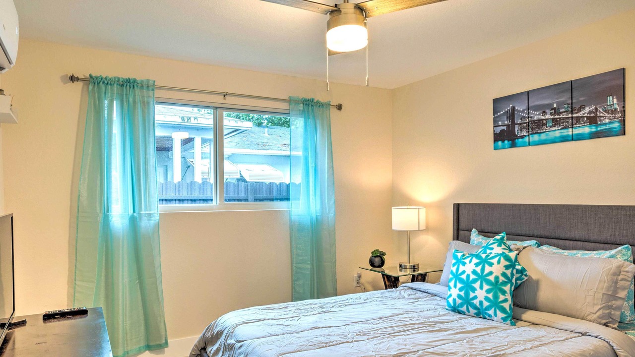Photo of Bedroom in Riviera Beach