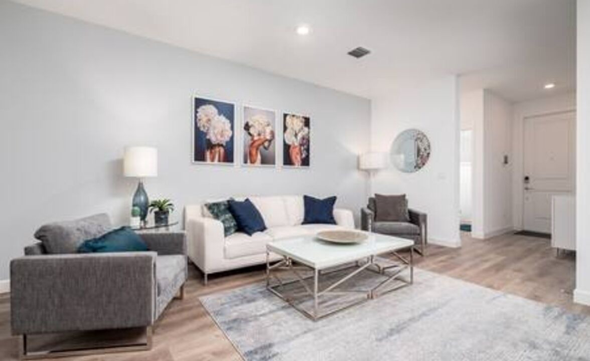 Photo of Livingroom in Survey Creek