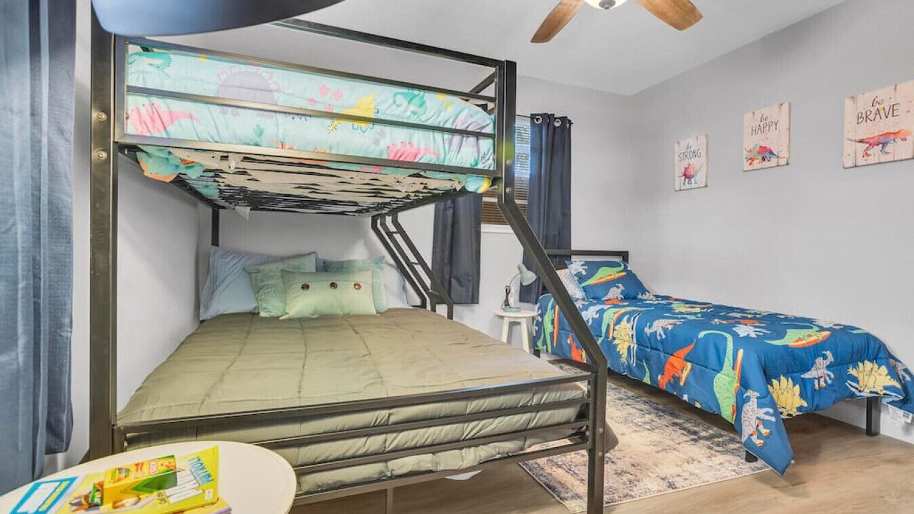 Photo of Bedroom in Sandalwood