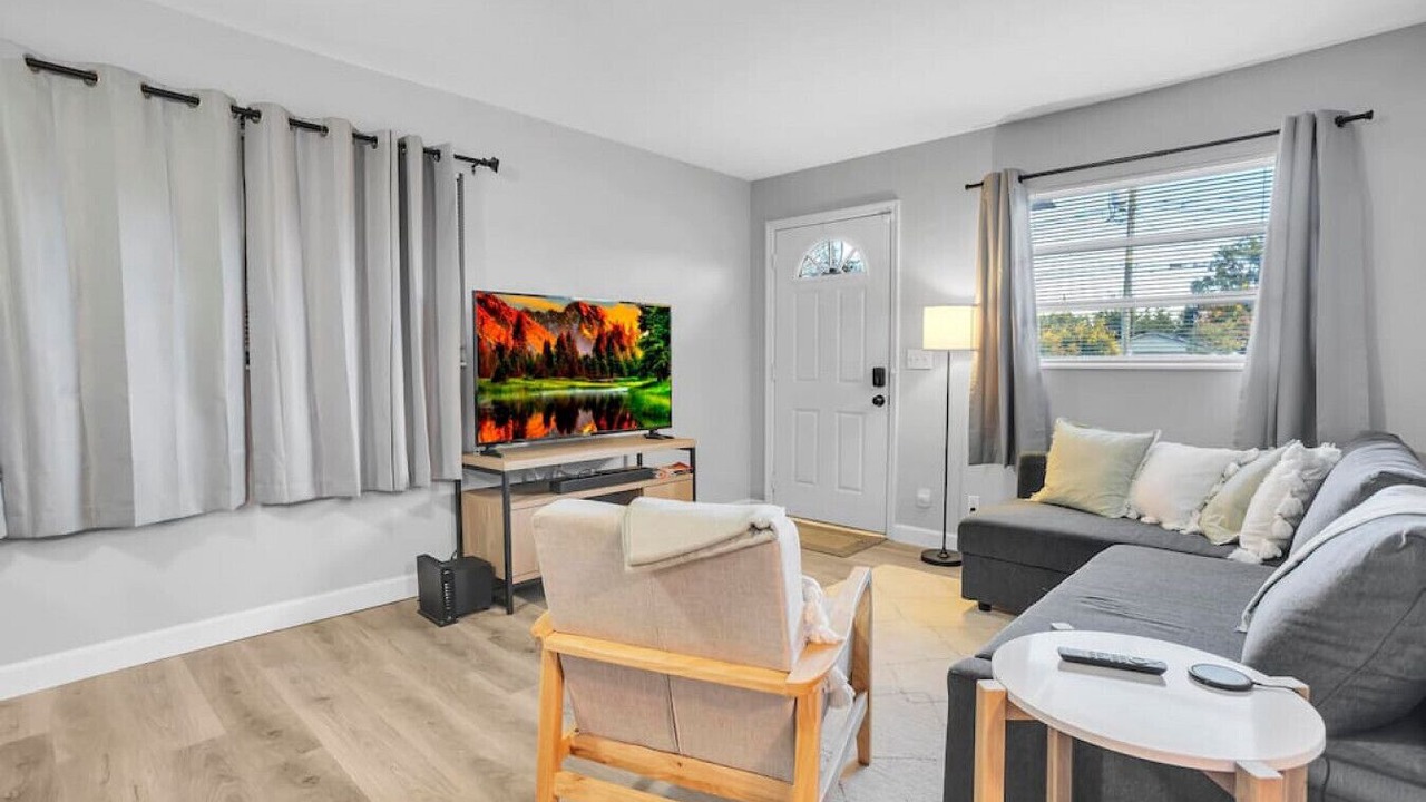 Photo of Livingroom in Sandalwood
