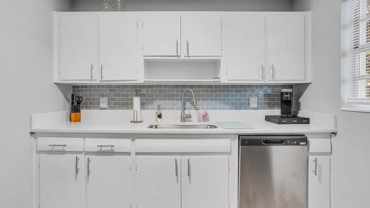 Photo of Kitchen in Sandalwood