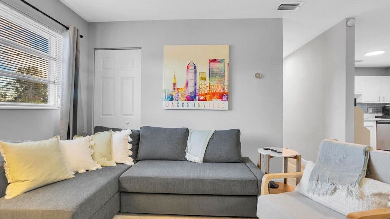 Photo of Livingroom in Sandalwood