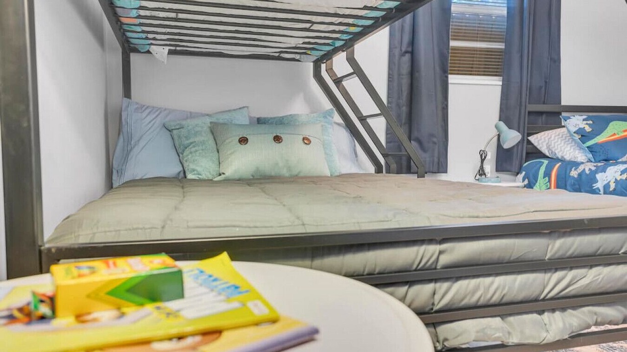 Photo of Bedroom in Sandalwood