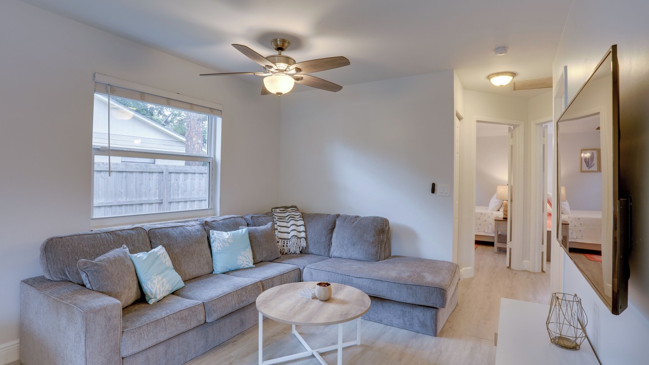 Photo of Livingroom in North Palm Beach Heights