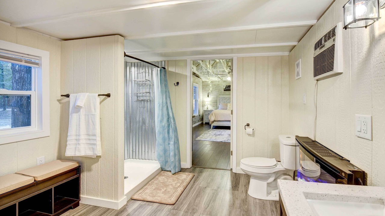 Photo of Bedroom in Crestview