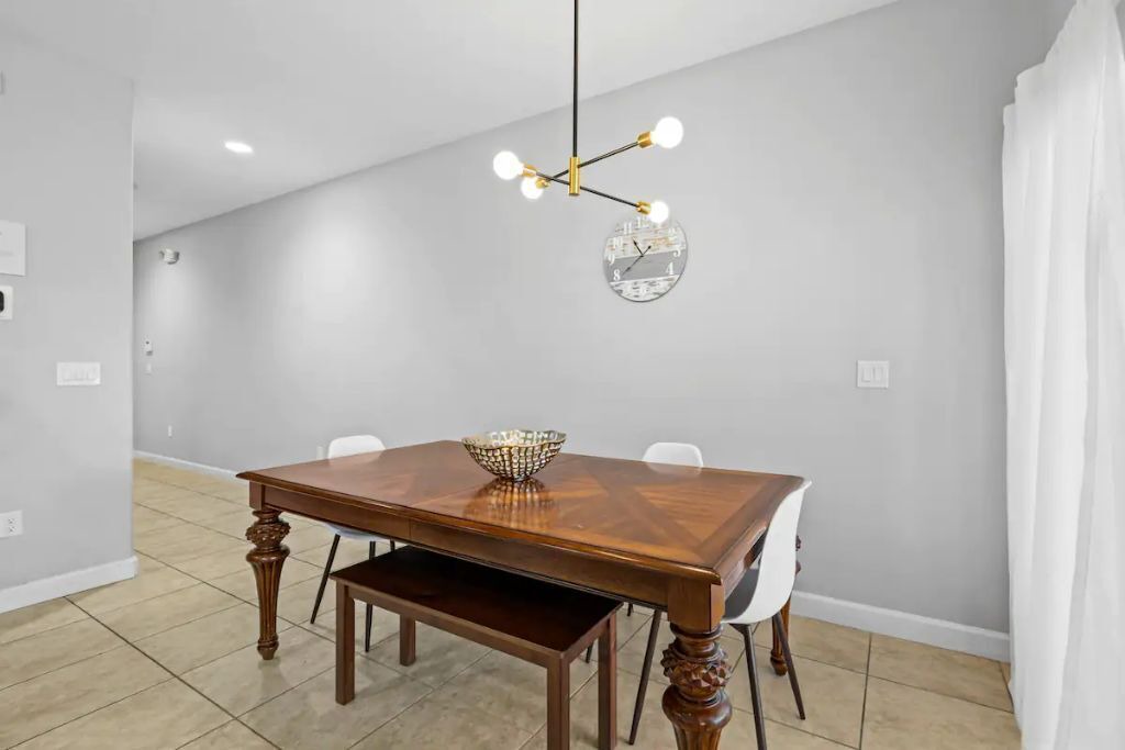 Photo of Bedroom in Lindfields
