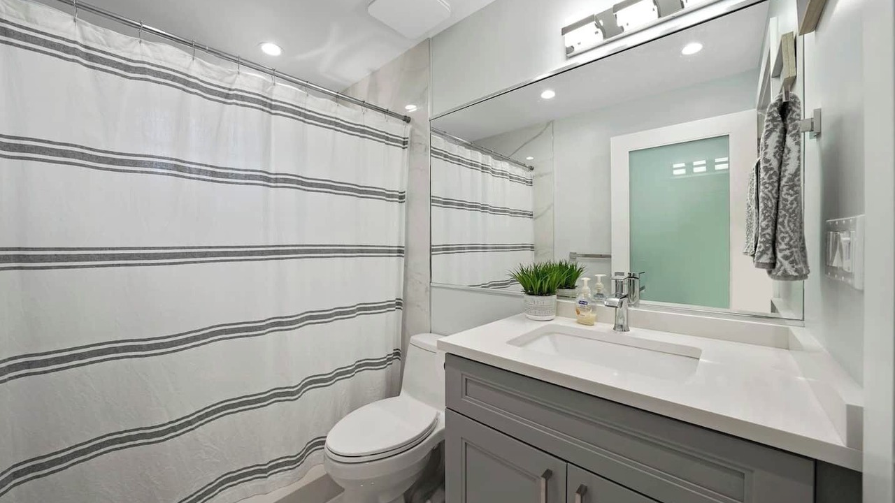 Photo of Bathroom in Melaleuca Gardens