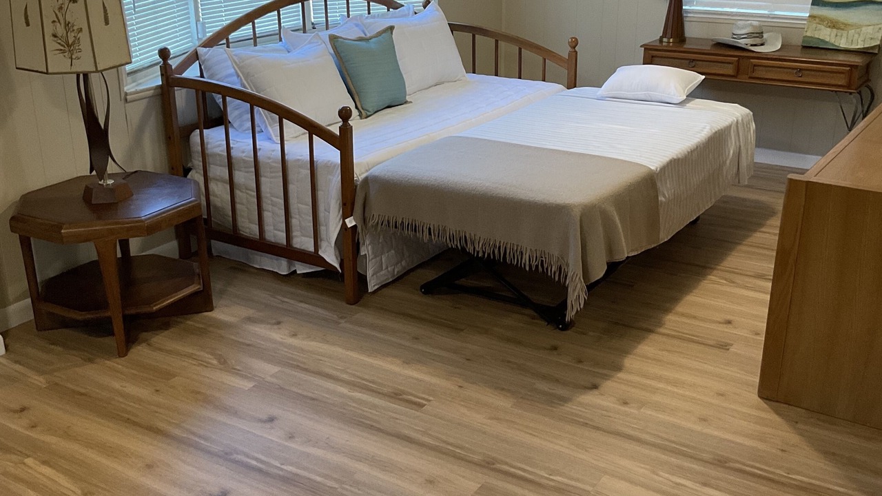 Photo of Bedroom in Taylor Creek