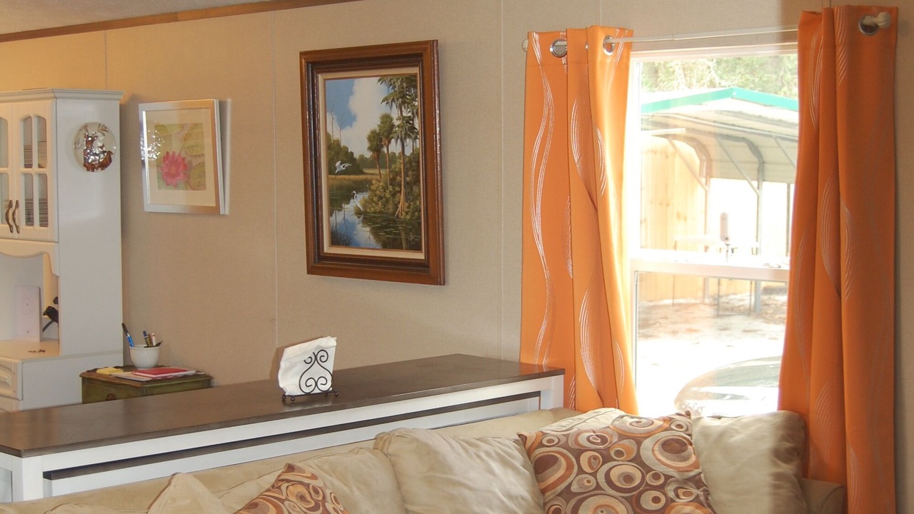 Photo of Livingroom in Edgar