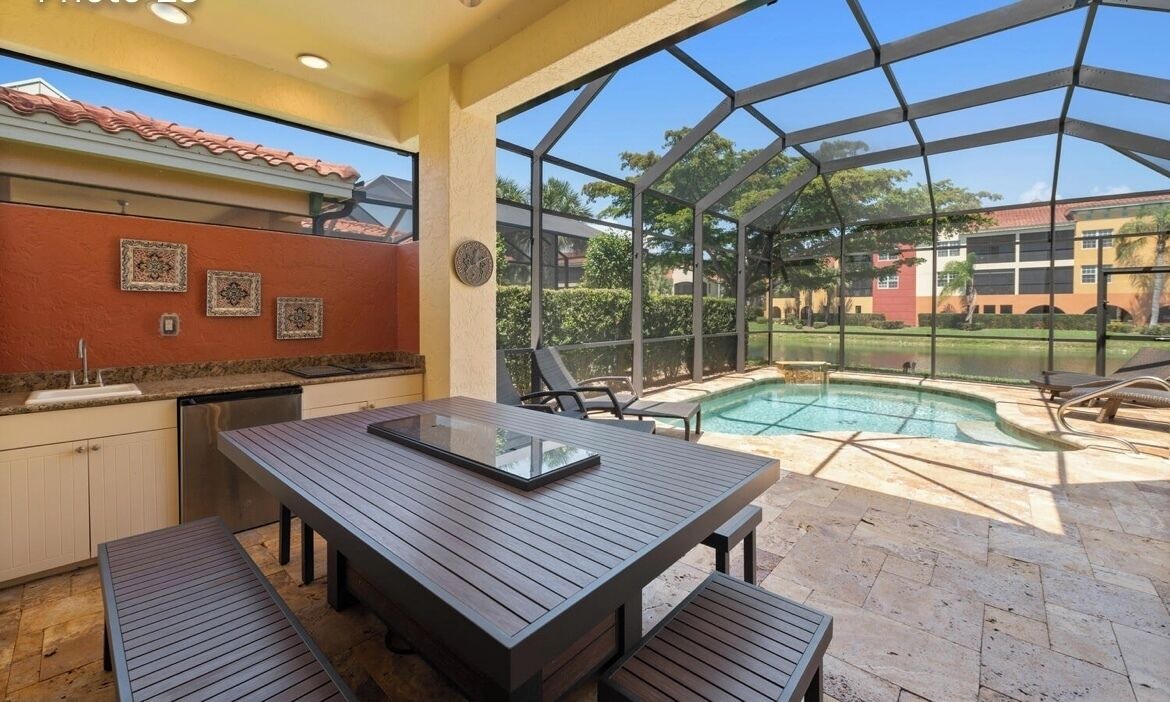 Photo of Outdoor in Estero