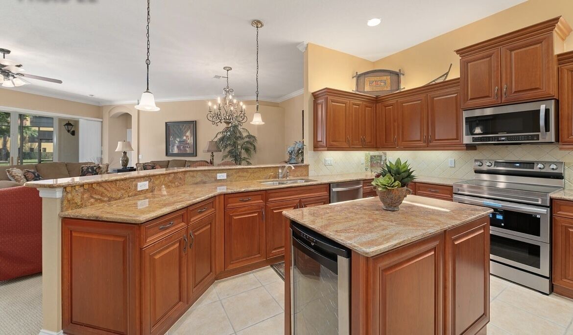Photo of Kitchen in Estero