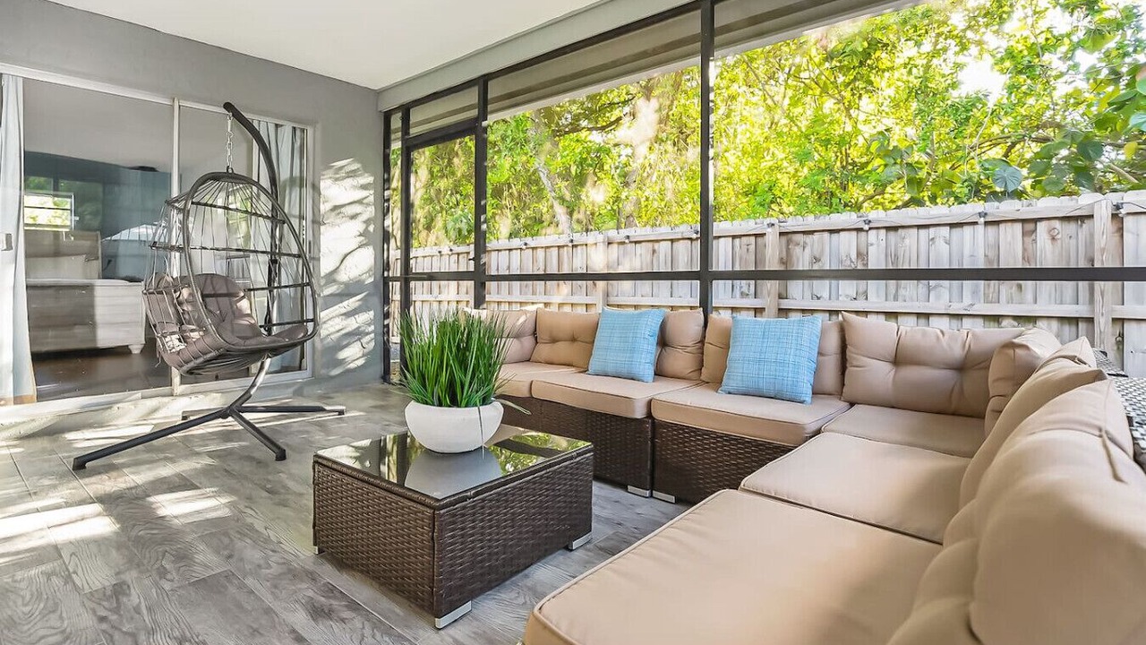 Photo of Patio Balcony in East Naples