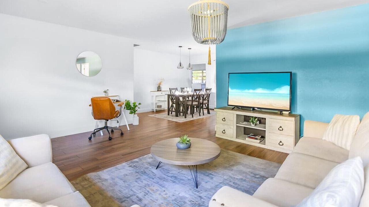 Photo of Livingroom in East Naples
