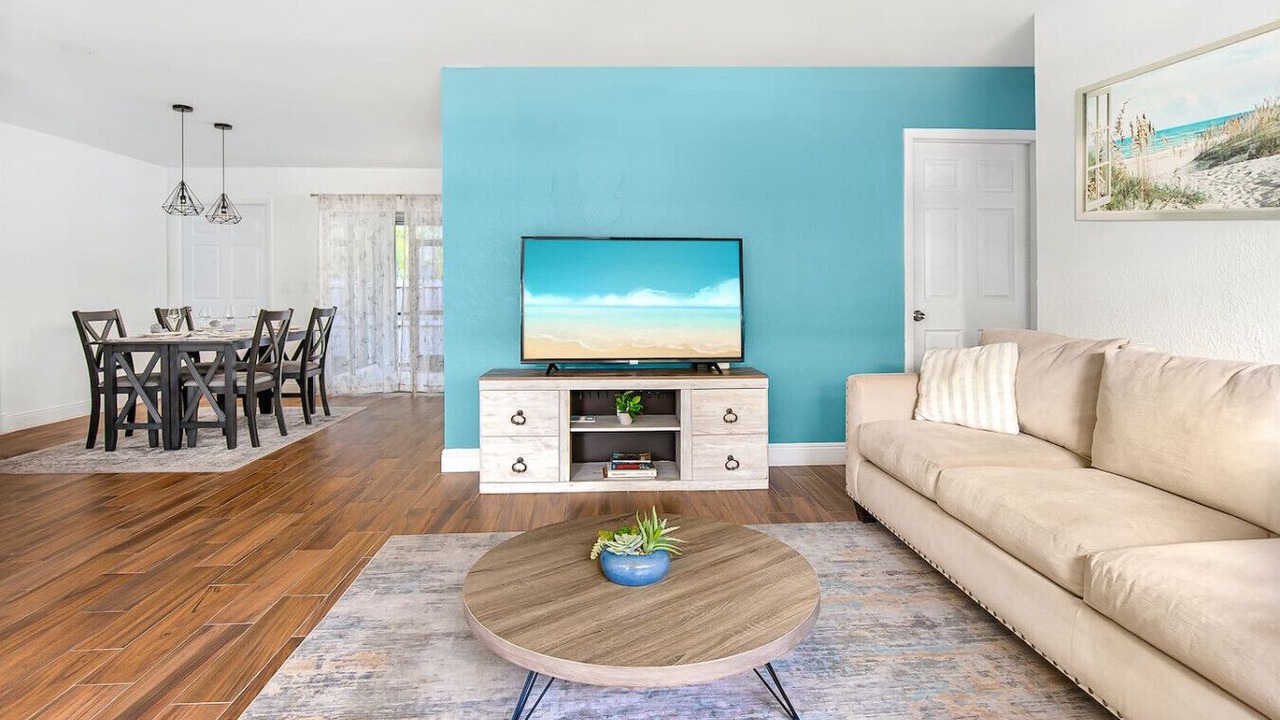 Photo of Livingroom in East Naples