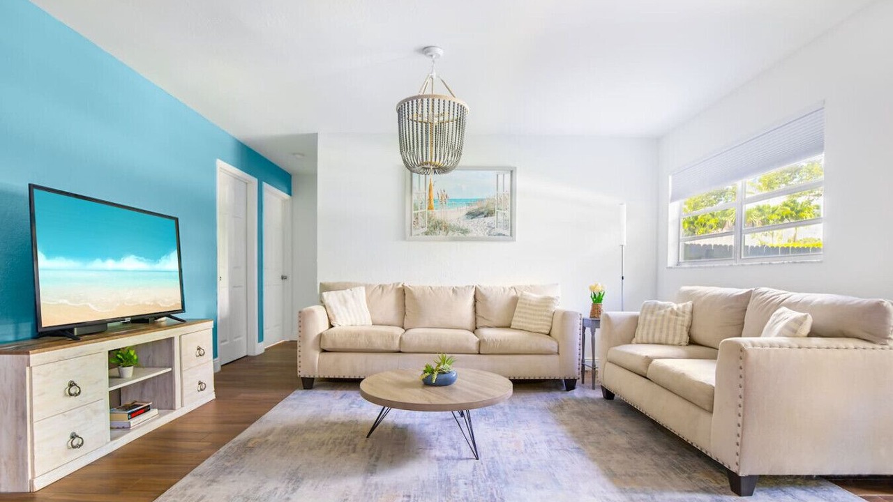 Photo of Livingroom in East Naples