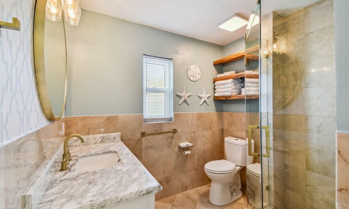 Photo of Bathroom in Tarpon Springs