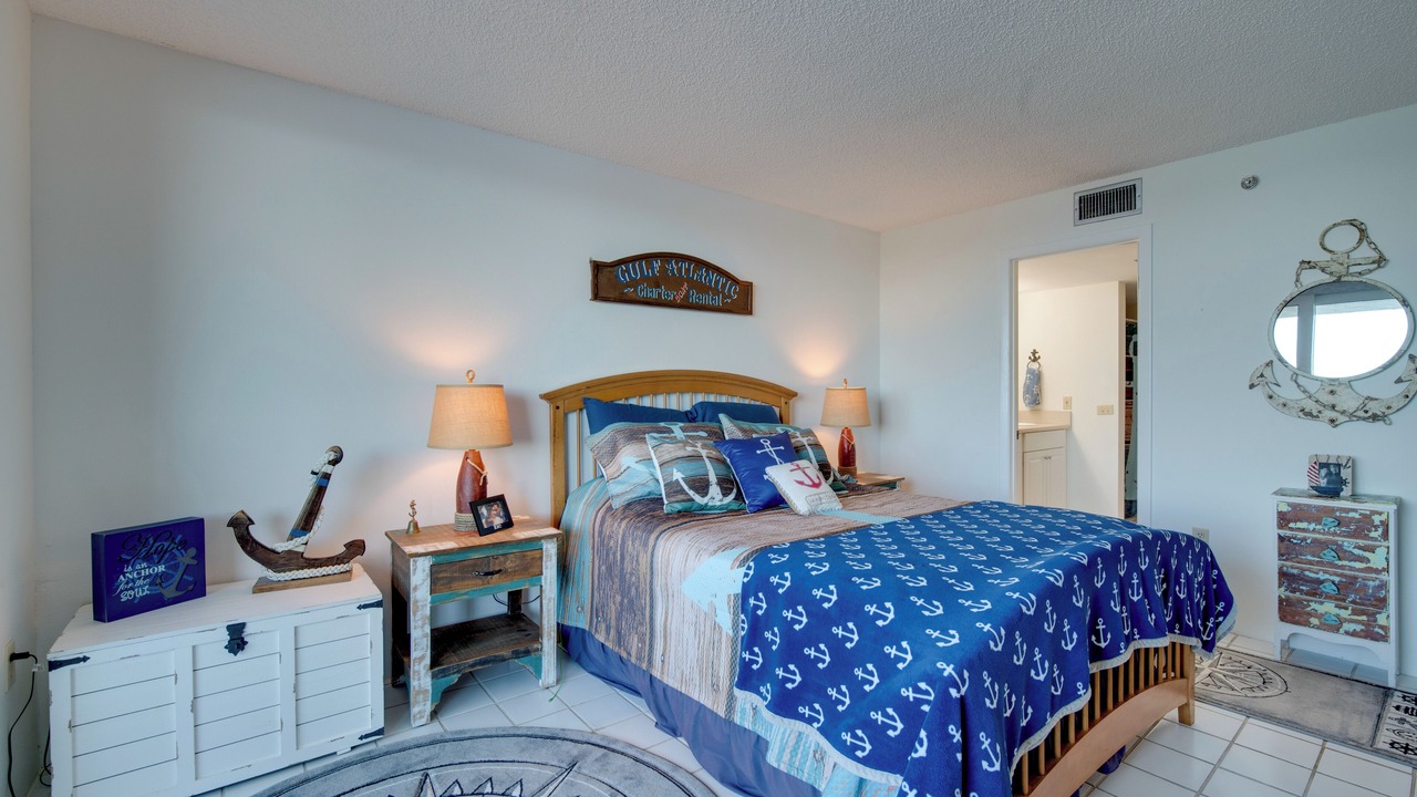 Photo of Bedroom in Hudson