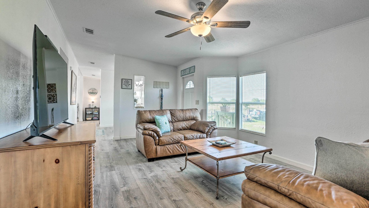 Photo of Livingroom in Clewiston