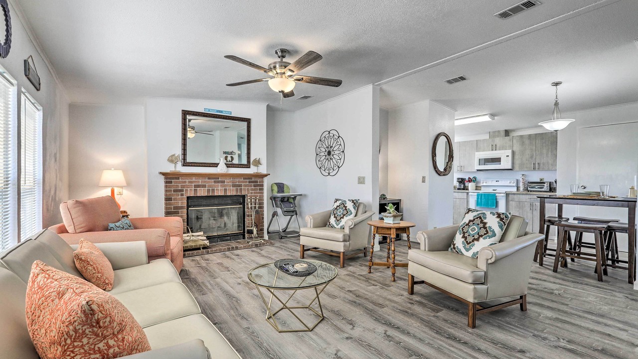 Photo of Livingroom in Clewiston