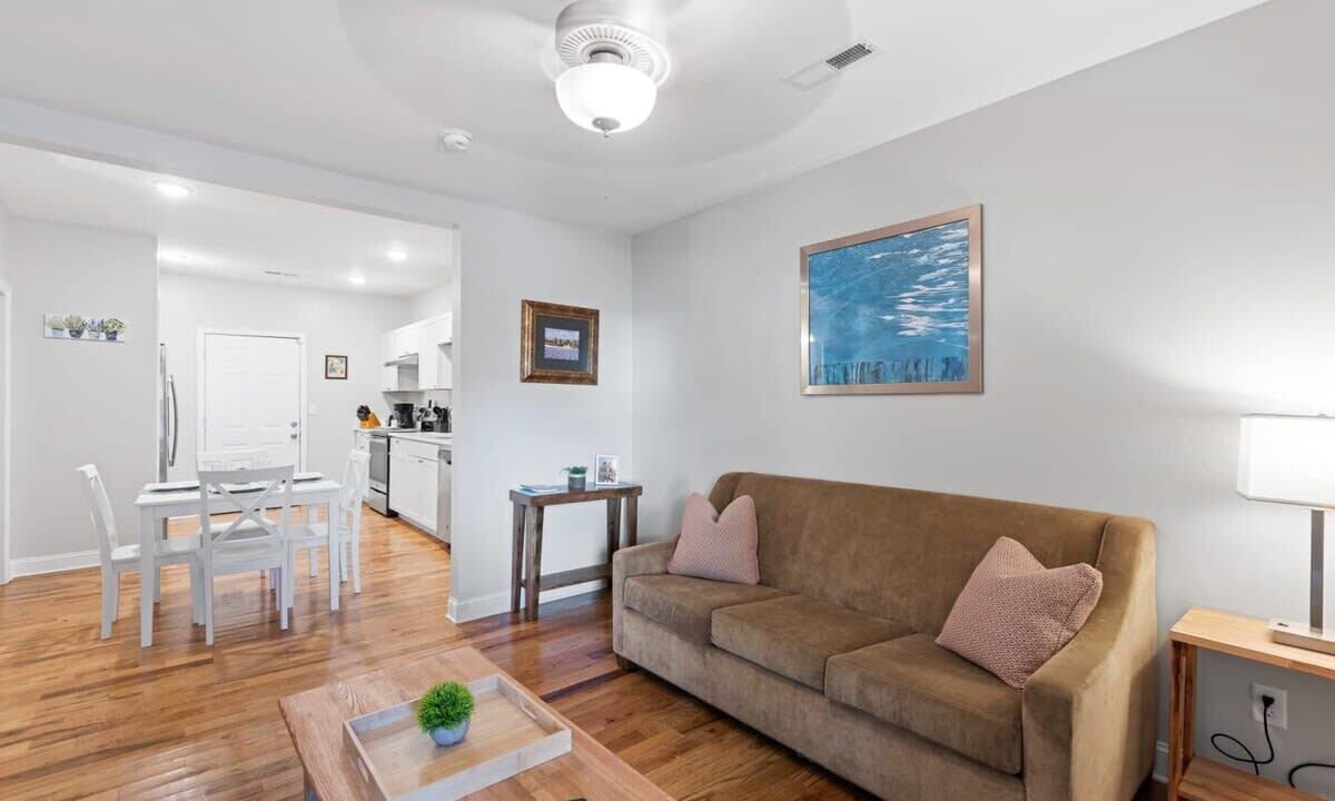 Photo of Livingroom in Chattanooga