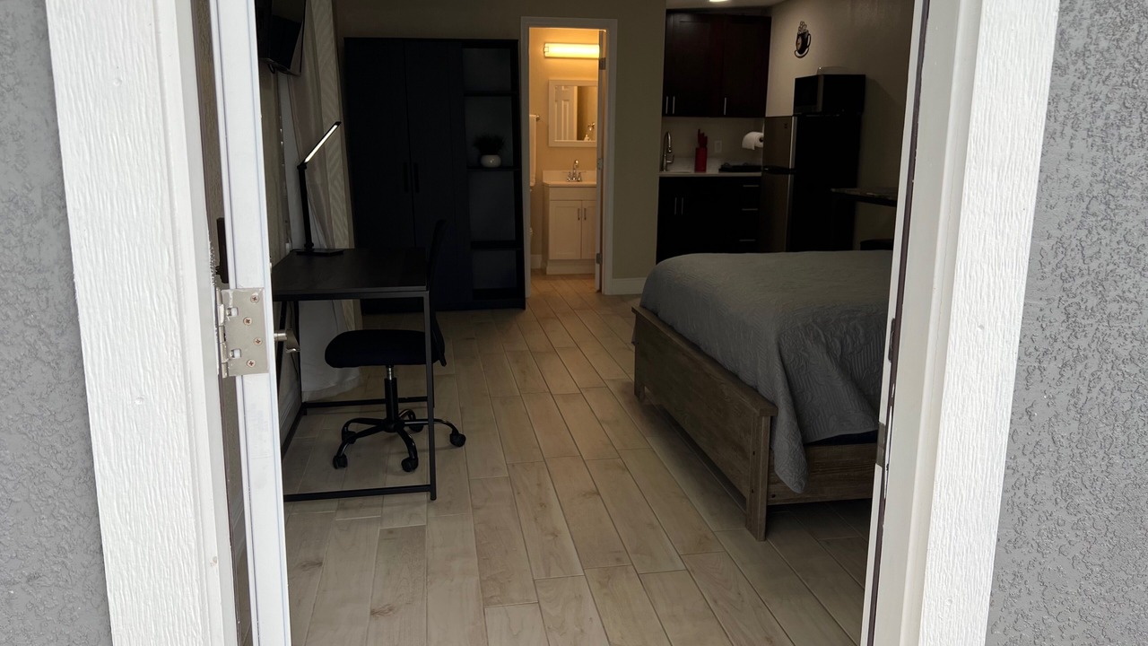 Photo of Bedroom in Egypt Lake-Leto