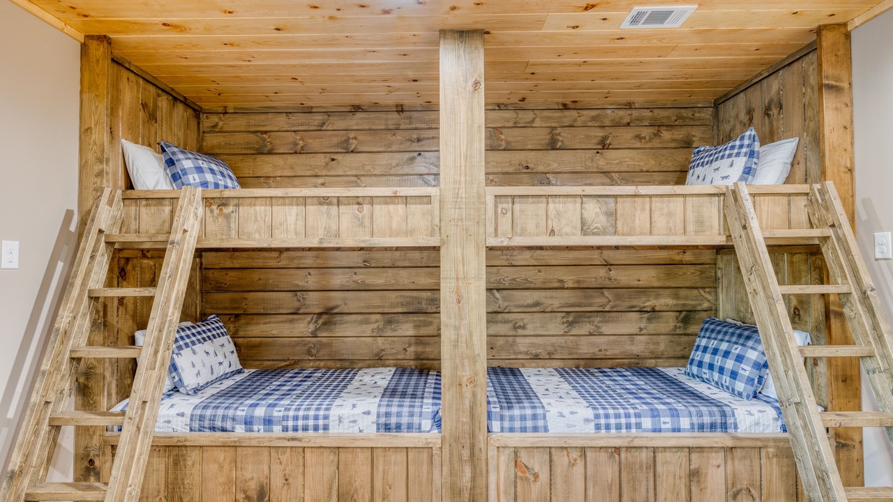 Photo of Bedroom in Ellijay