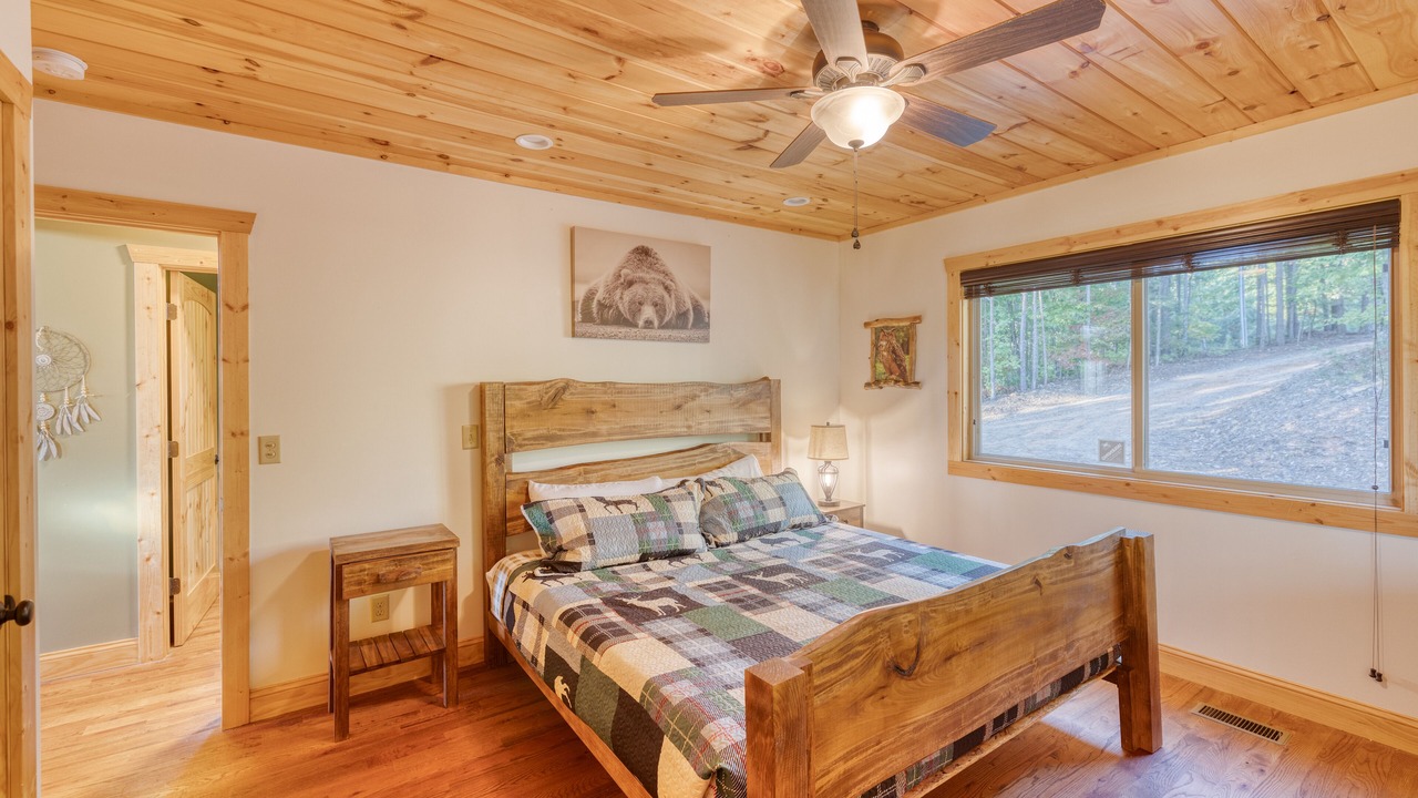 Photo of Bedroom in Ellijay