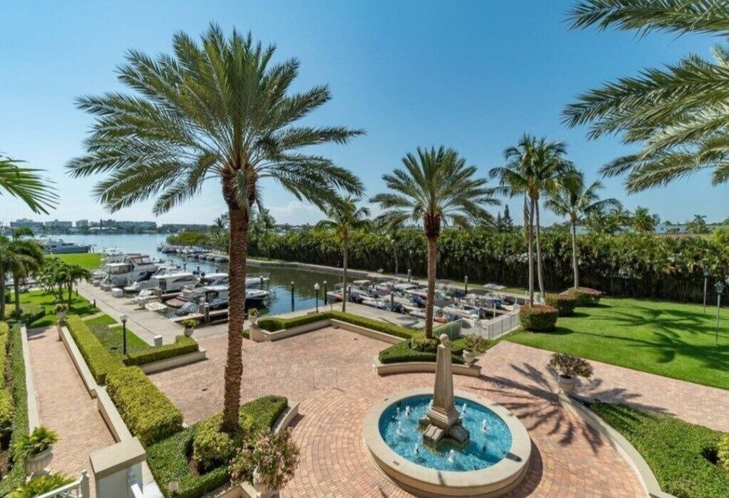 Photo of Outdoor in Lantana