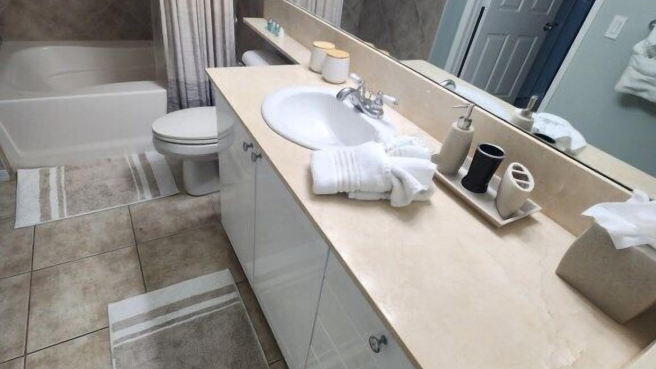 Photo of Bathroom in Lantana