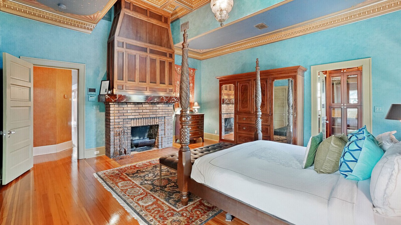 Photo of Bedroom in Crescent Lake