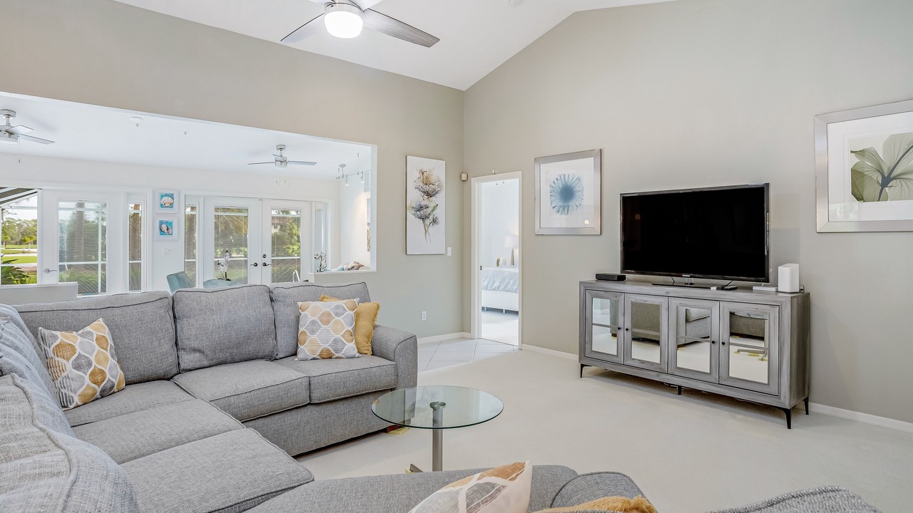 Photo of Livingroom in Lely Golf Estates