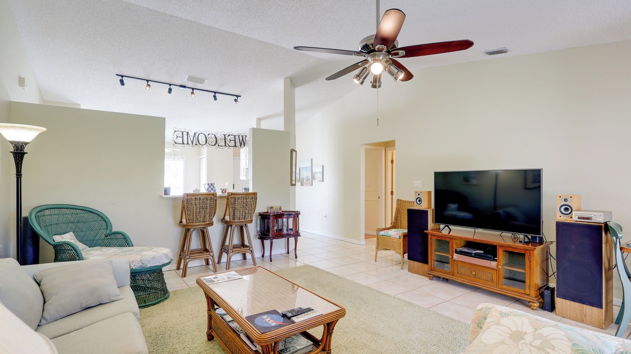 Photo of Livingroom in Titusville