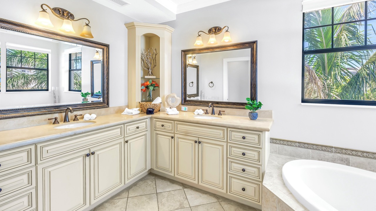 Photo of Bathroom in Siesta Key Village