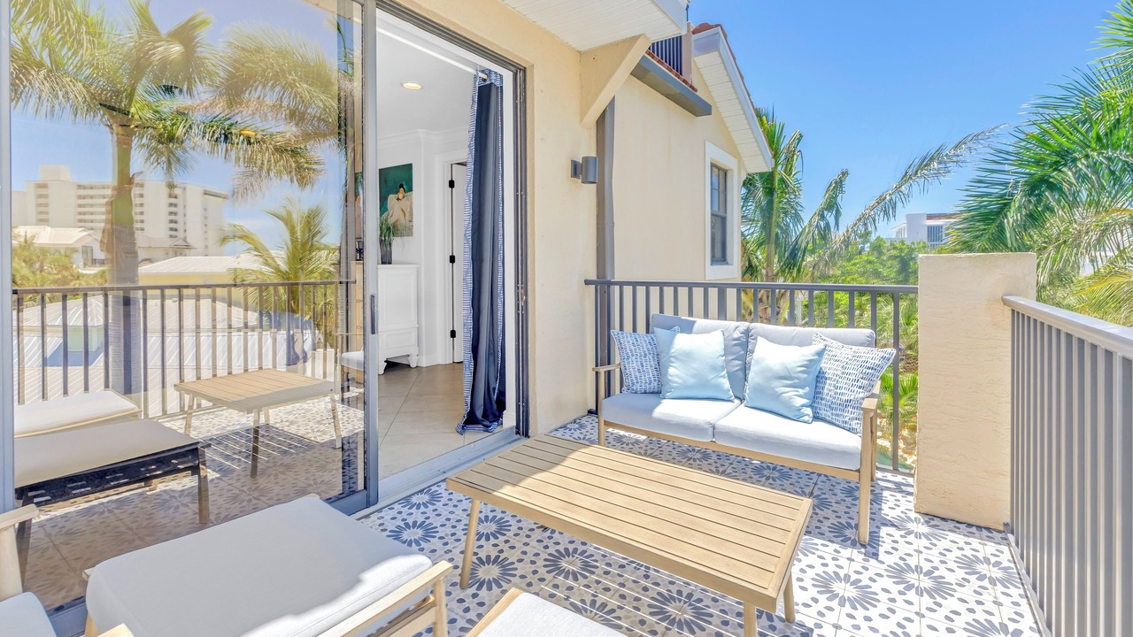 Photo of Patio Balcony in Siesta Key Village