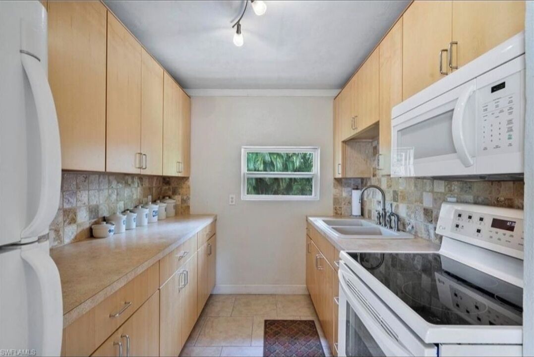 Photo of Kitchen in Pine Island Center