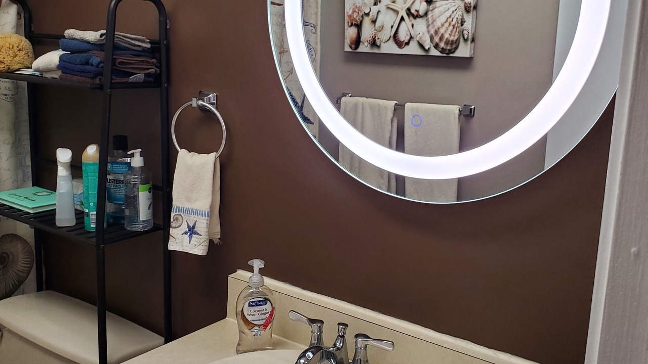Photo of Bathroom in Beacon Woods East