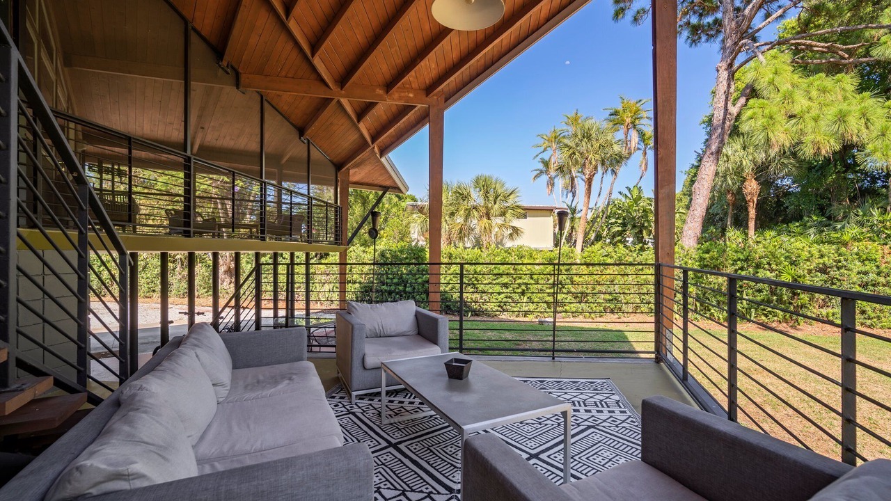 Photo of Patio Balcony in Greater Pinellas Point