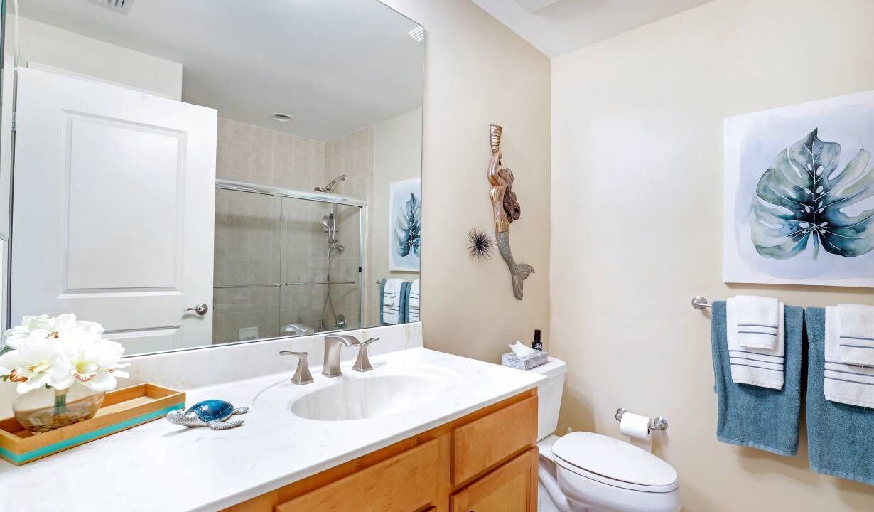 Photo of Bathroom in Cape Harbour