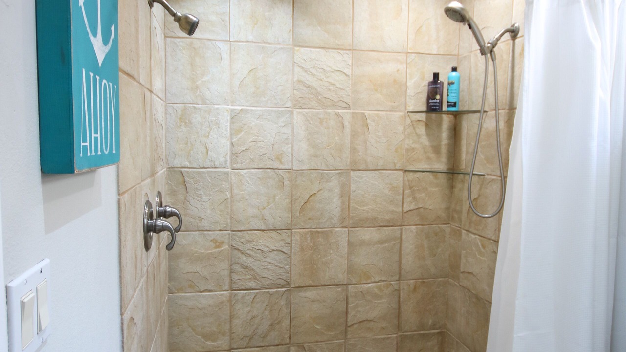 Photo of Bathroom in River Pointe