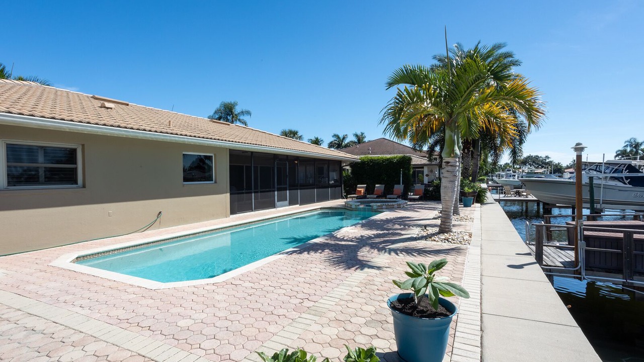 Photo of Outdoor in St. Petersburg - Clearwater