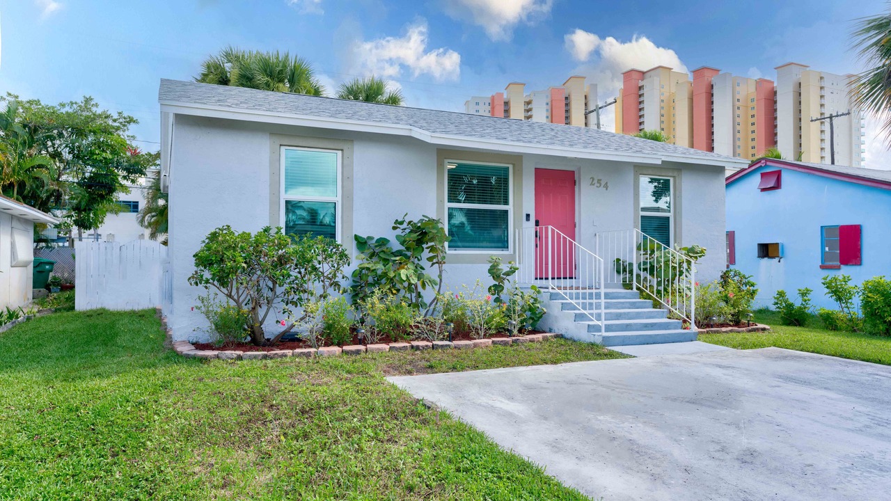 Photo of Outdoor in Riviera Beach
