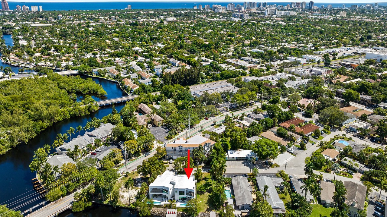 Photo of Outdoor in Middle River Terrace