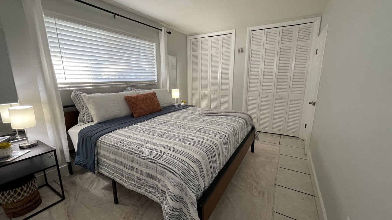 Photo of Bedroom in Pembroke Pines
