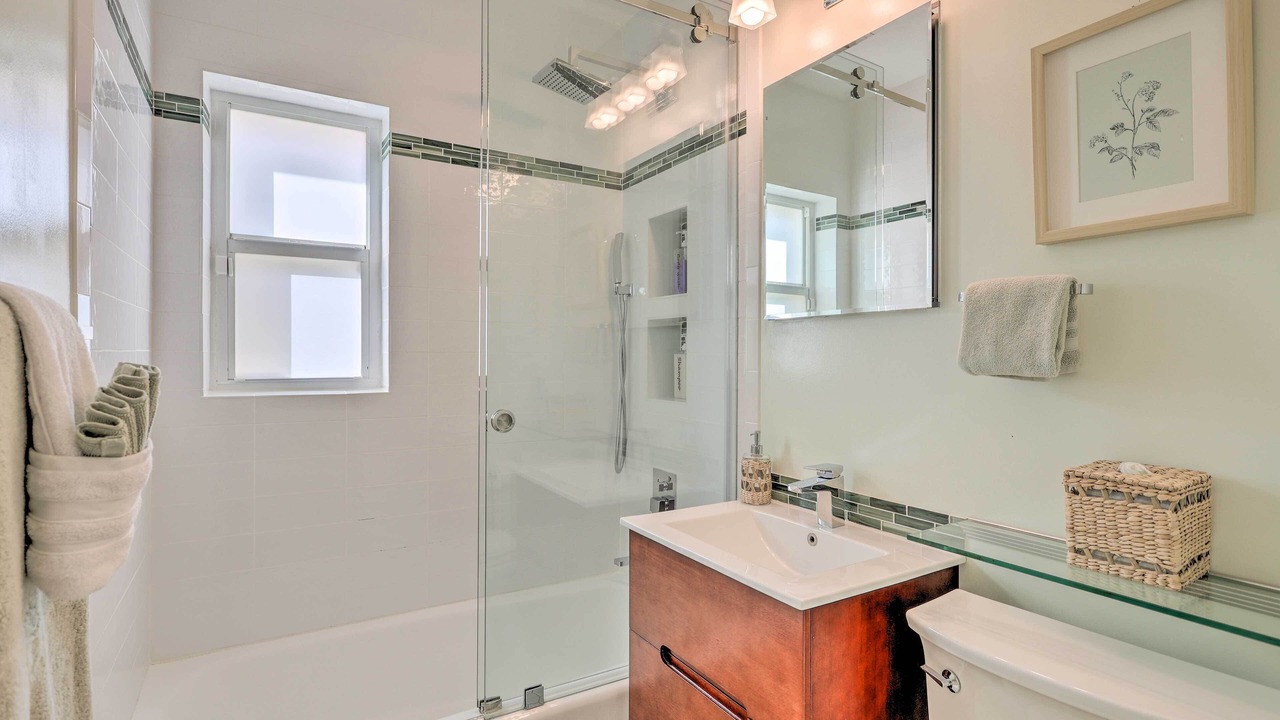 Photo of Bathroom in Miami Springs